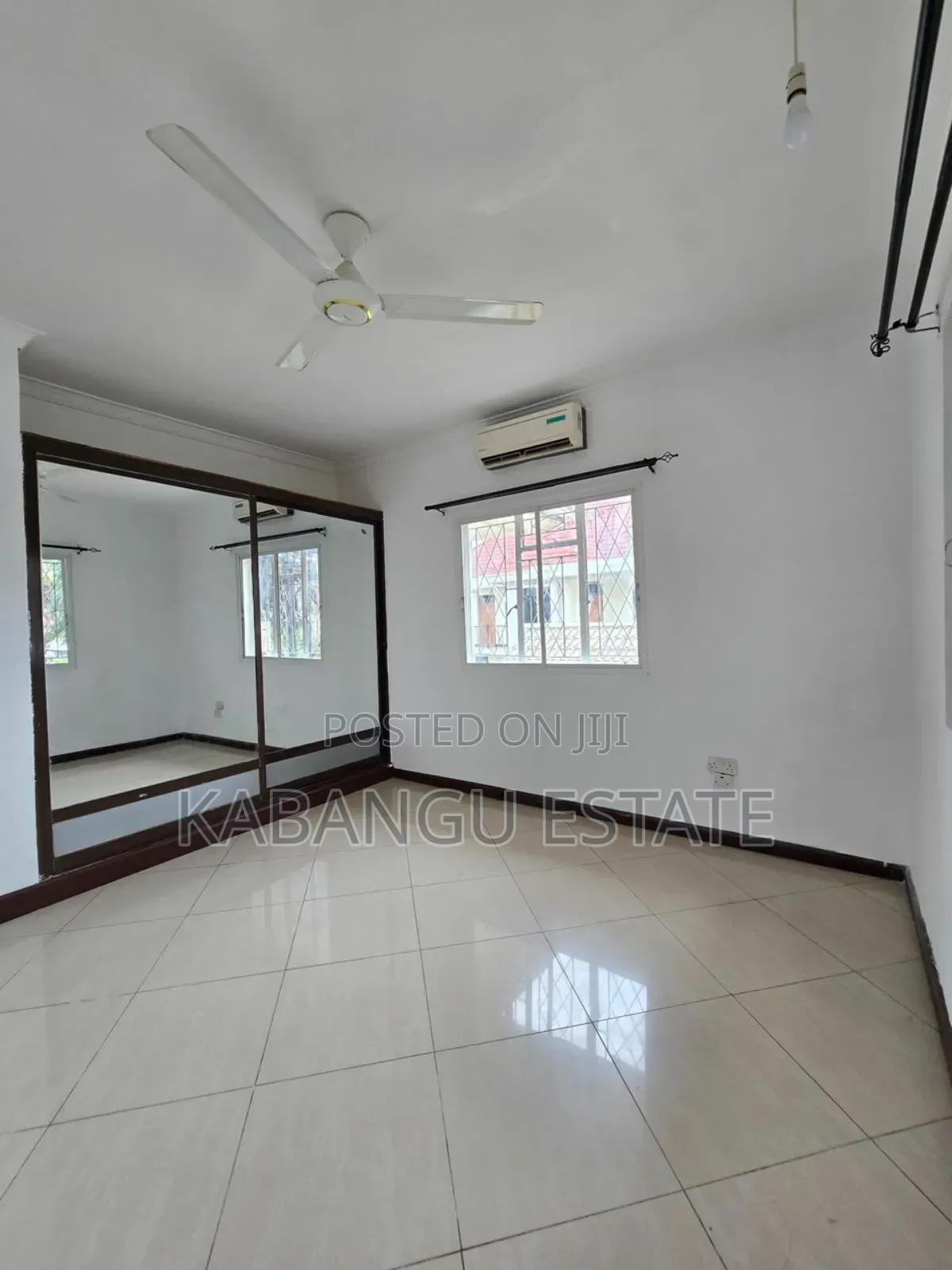 4bdrm House in Mbezibeach Shoppers for rent