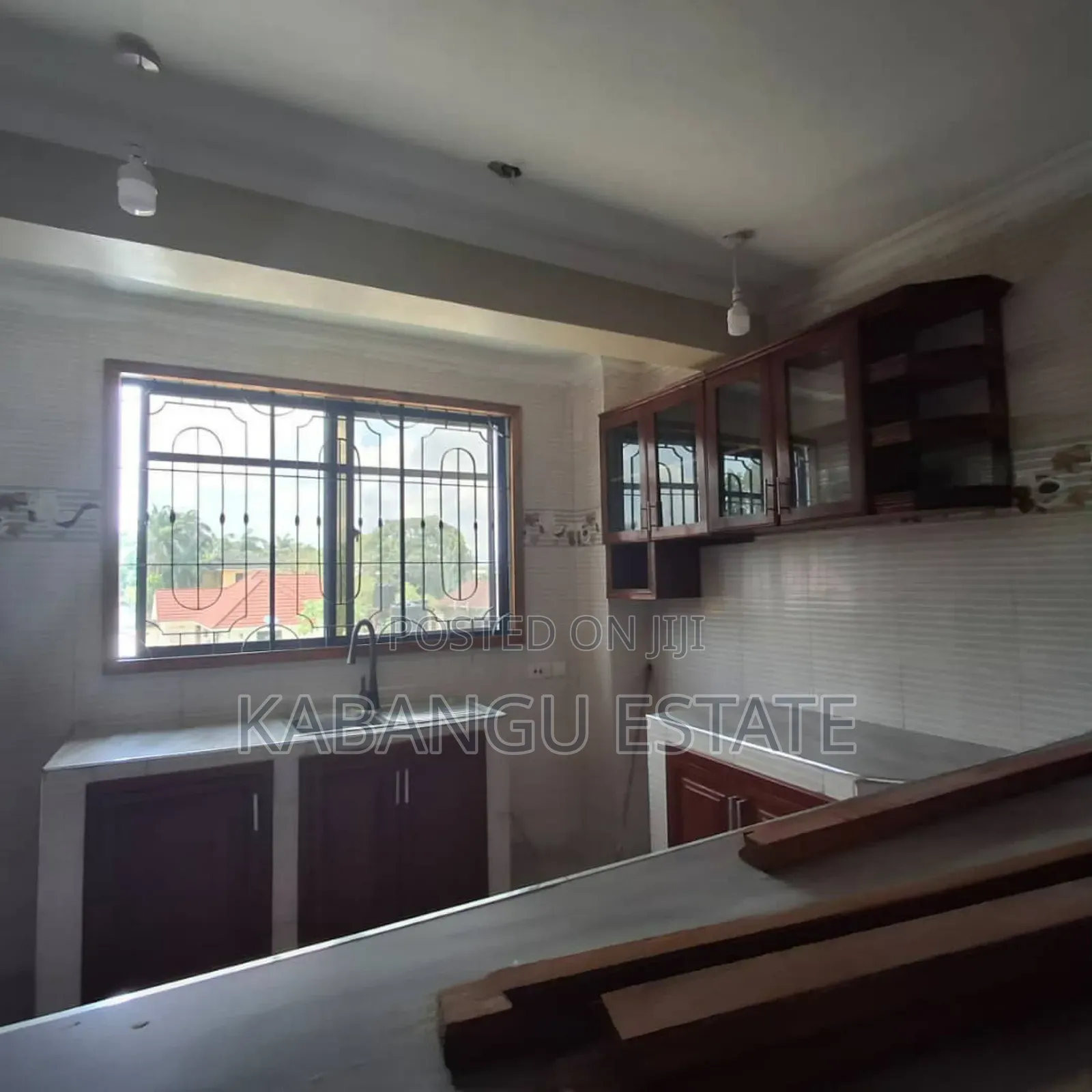 2bdrm Apartment in Mbezibeach Rainbow for rent