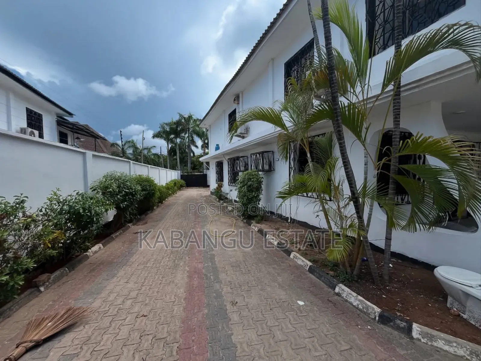 4bdrm House in Masaki for rent