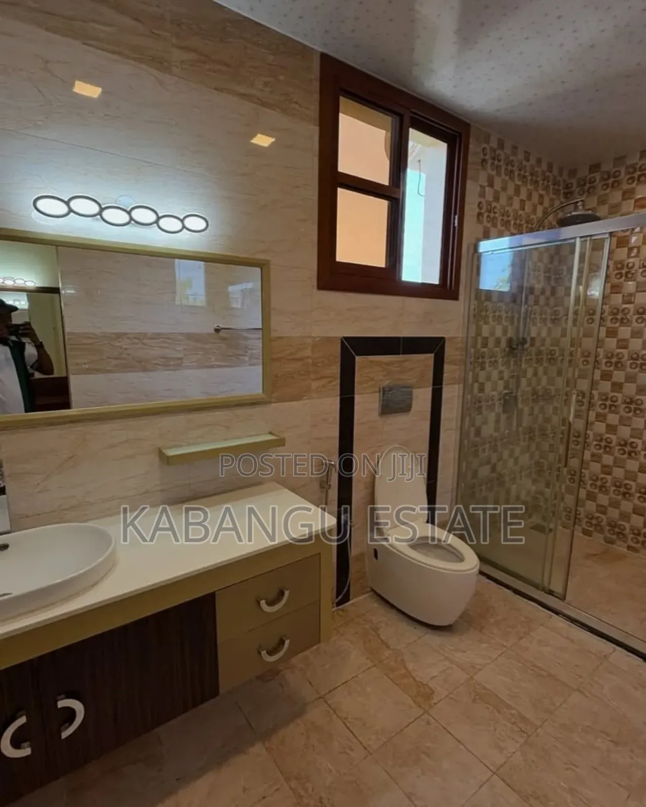 Furnished 3bdrm Villa in Ada Estates Secured for rent