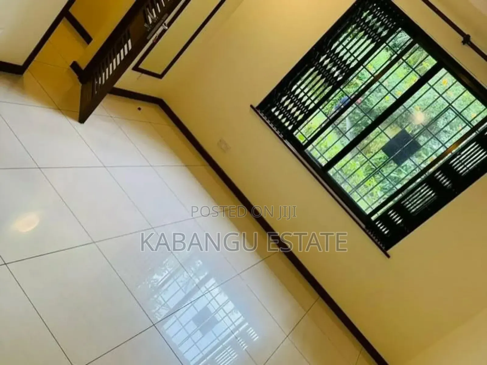 4bdrm Villa in Oysterbay for rent