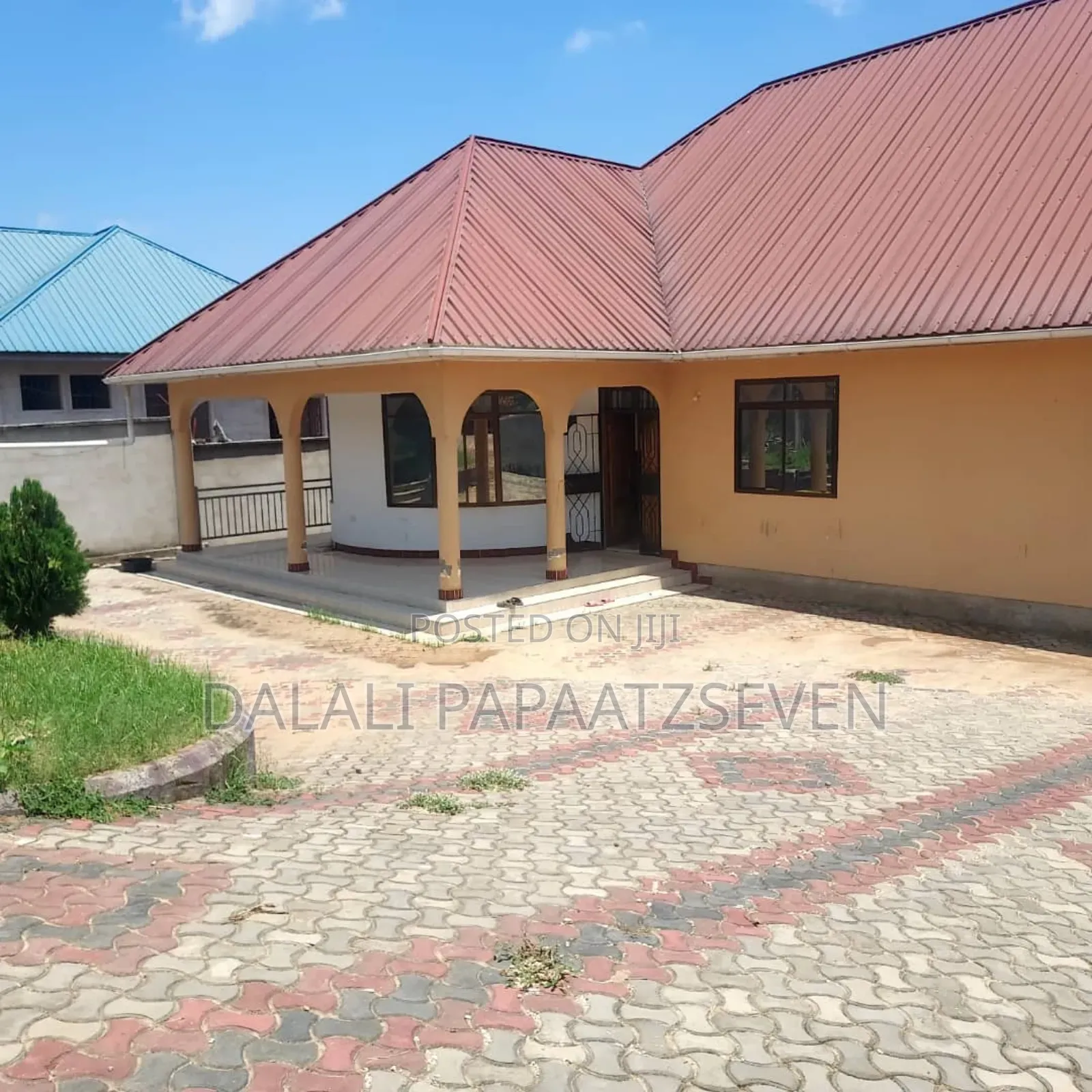 3bdrm House in Dalalipapaatzseven, Bunju for rent