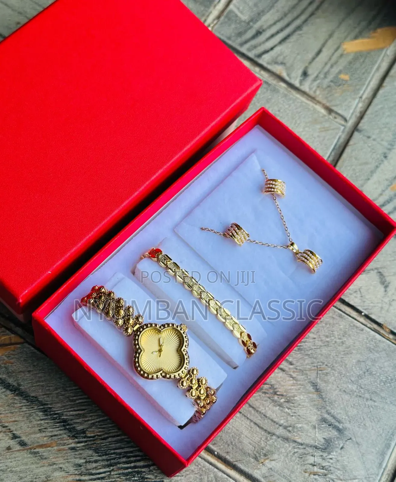 Watches ,Chain,Blacelet,Earings