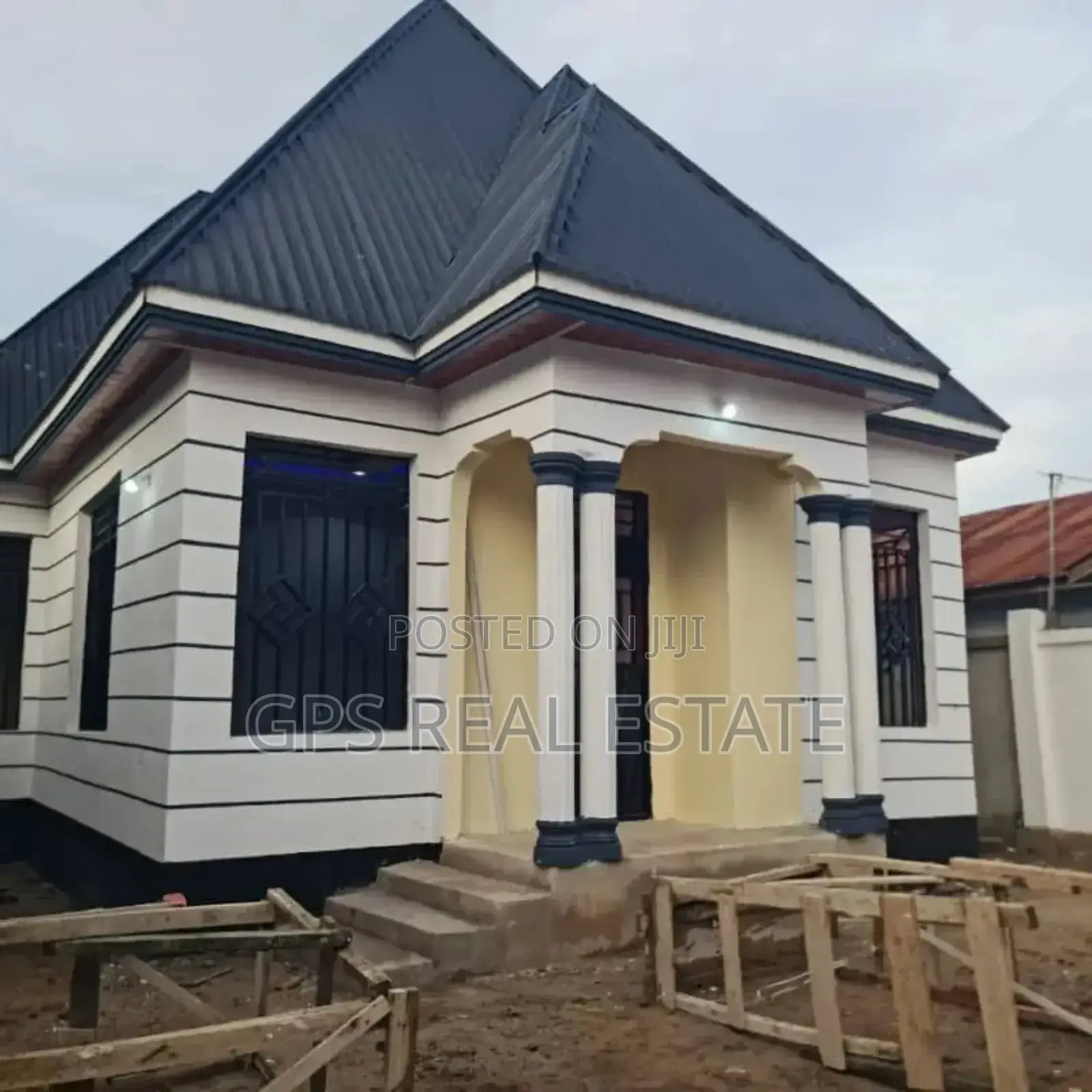 3bdrm House in Mbagala Mzambarauni, Temeke for sale