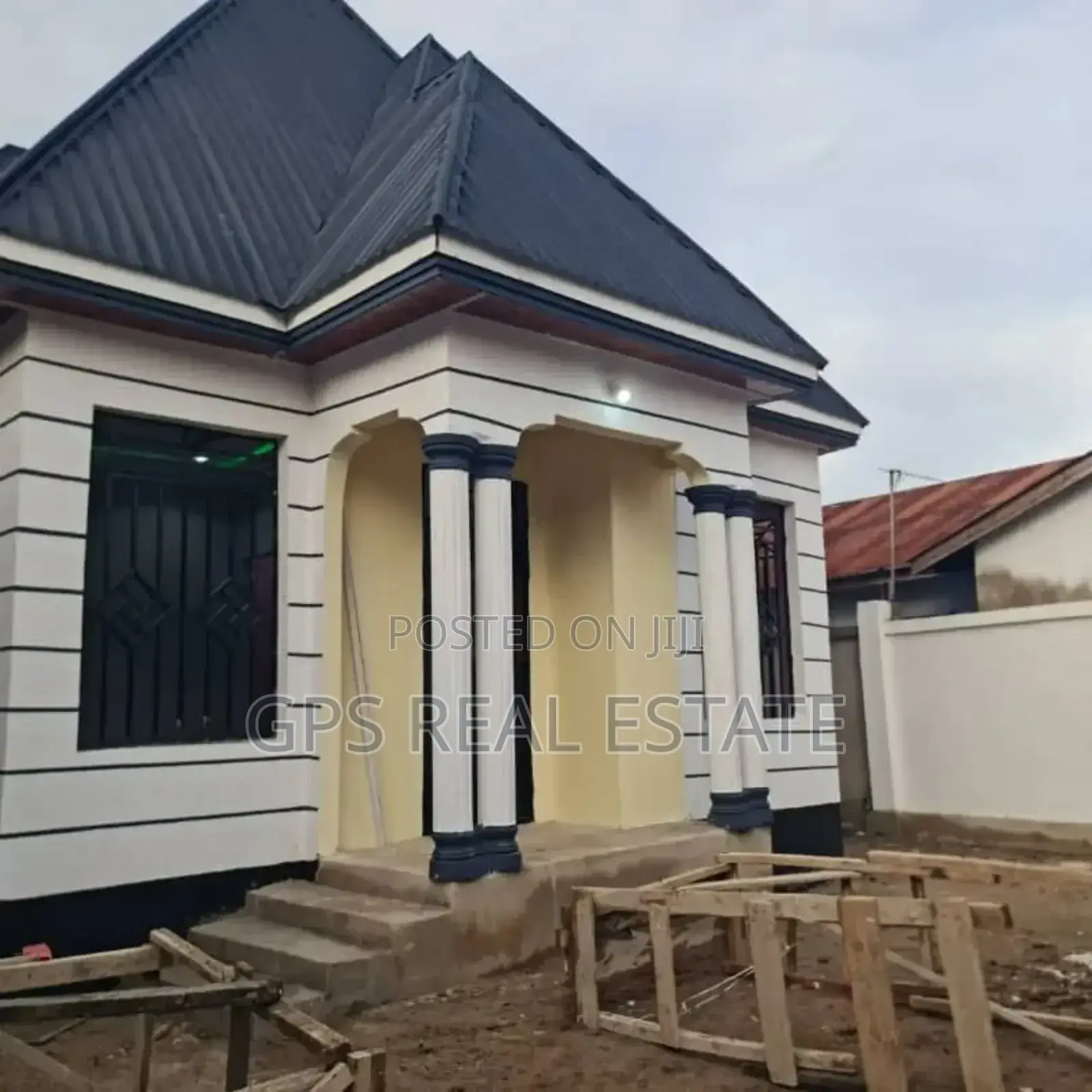3bdrm House in Mbagala Mzambarauni, Temeke for sale