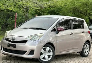 Toyota Ractis 2011 Pearl