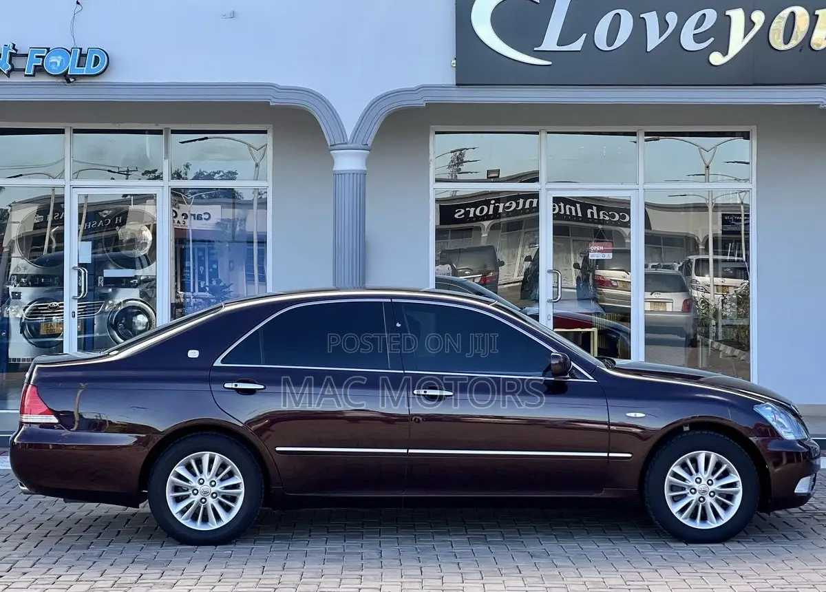 Toyota Crown 2005 Burgundy