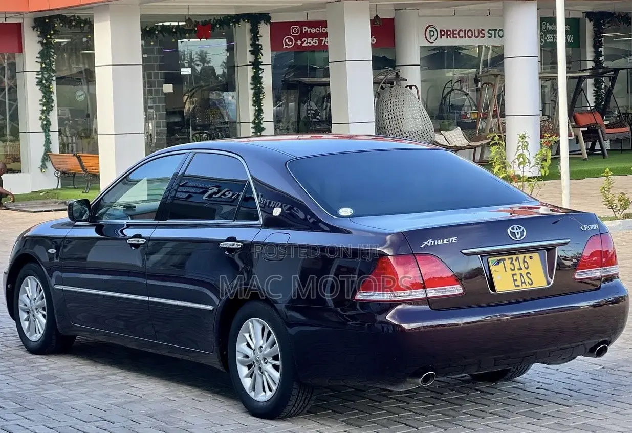 Toyota Crown 2005 Burgundy