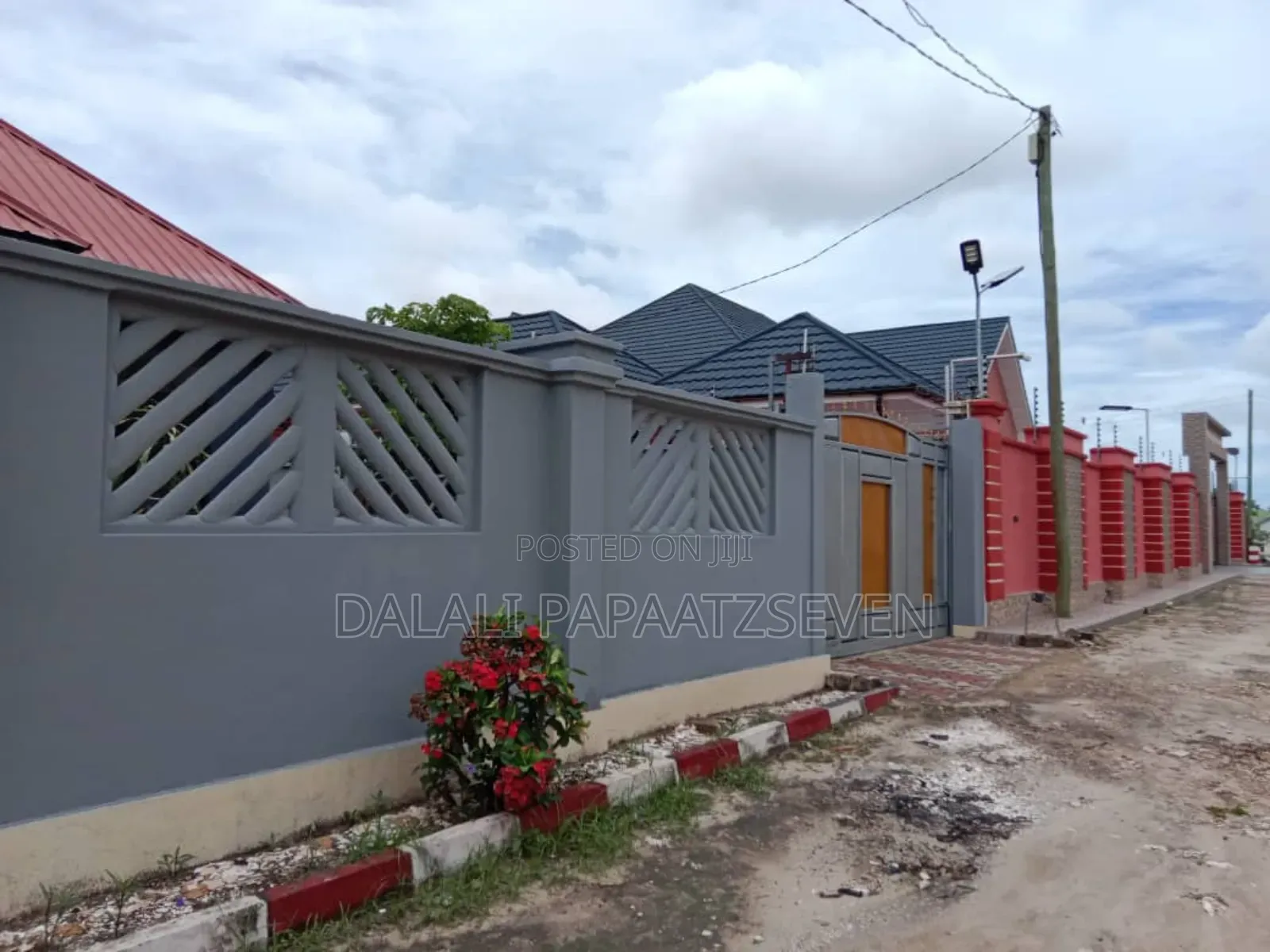 3bdrm House in Dalalipapaatzseven, Kinondoni for rent