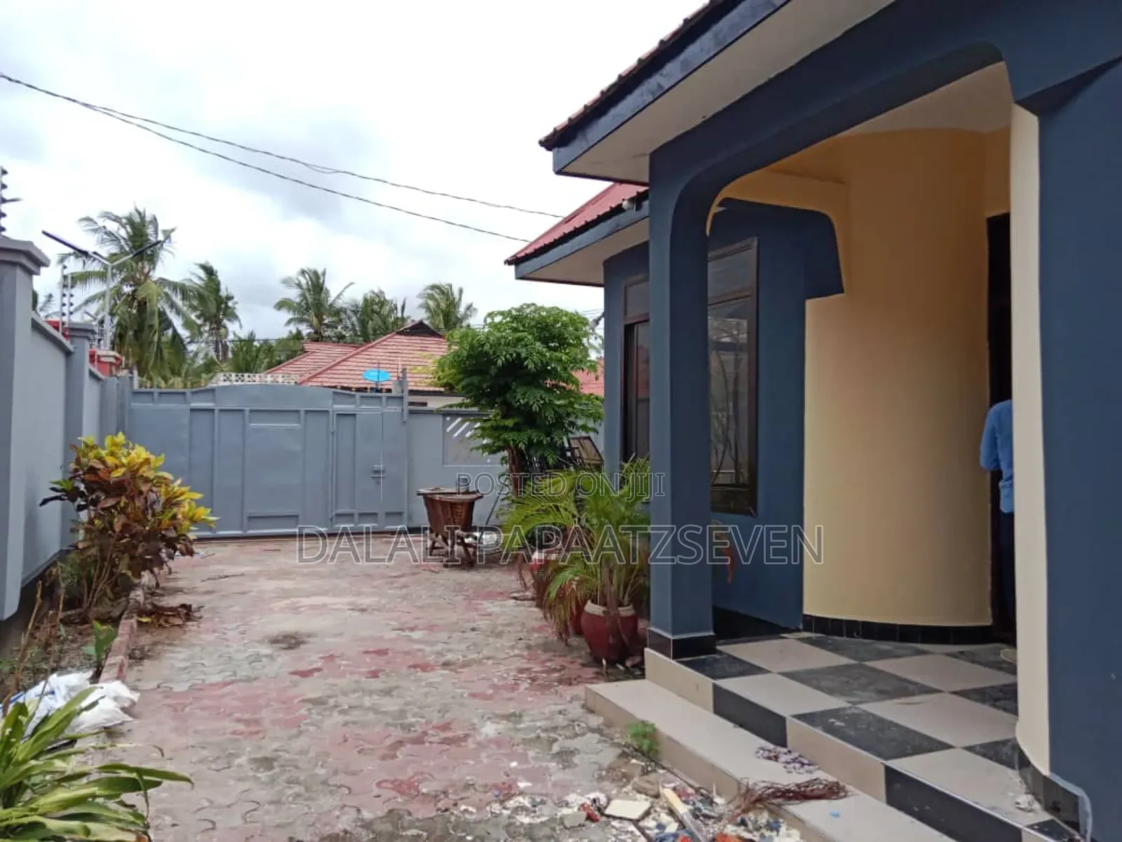 3bdrm House in Dalalipapaatzseven, Kinondoni for rent