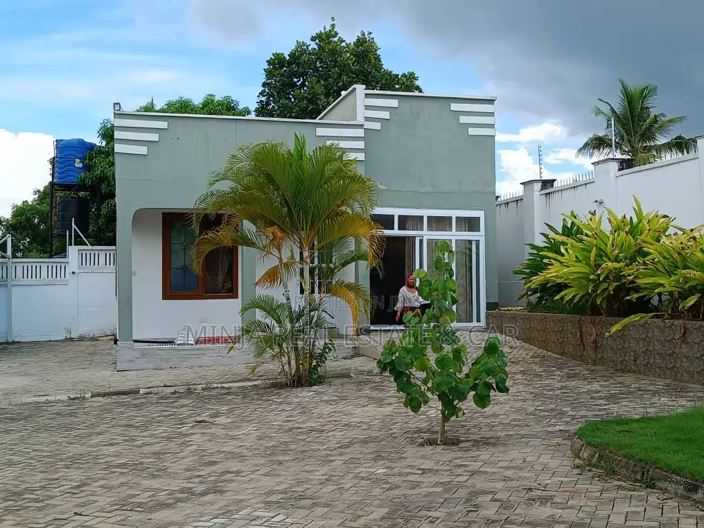 Furnished 3bdrm House in Goba for sale