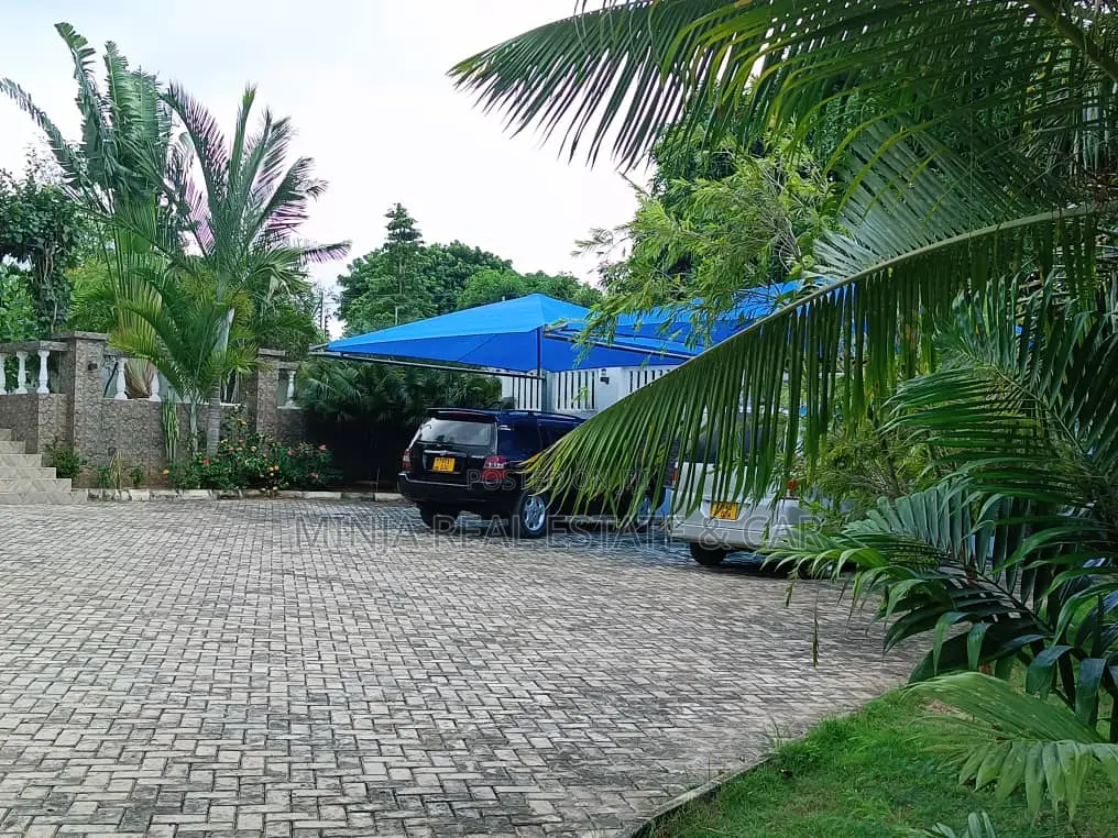 Furnished 3bdrm House in Goba for sale