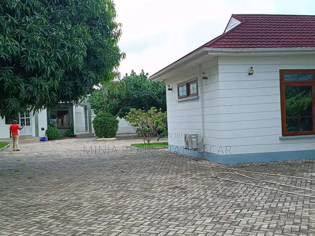 Furnished 3bdrm House in Goba for sale
