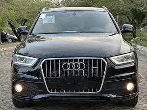 Audi Q3 2013 Black