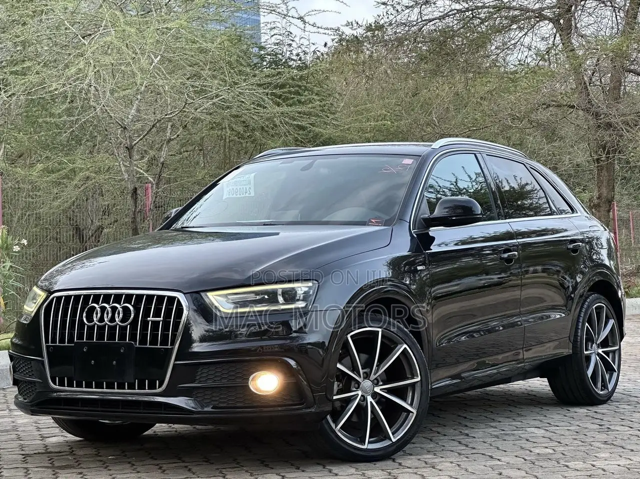 Audi Q3 2013 Black