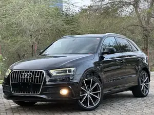 Audi Q3 2013 Black