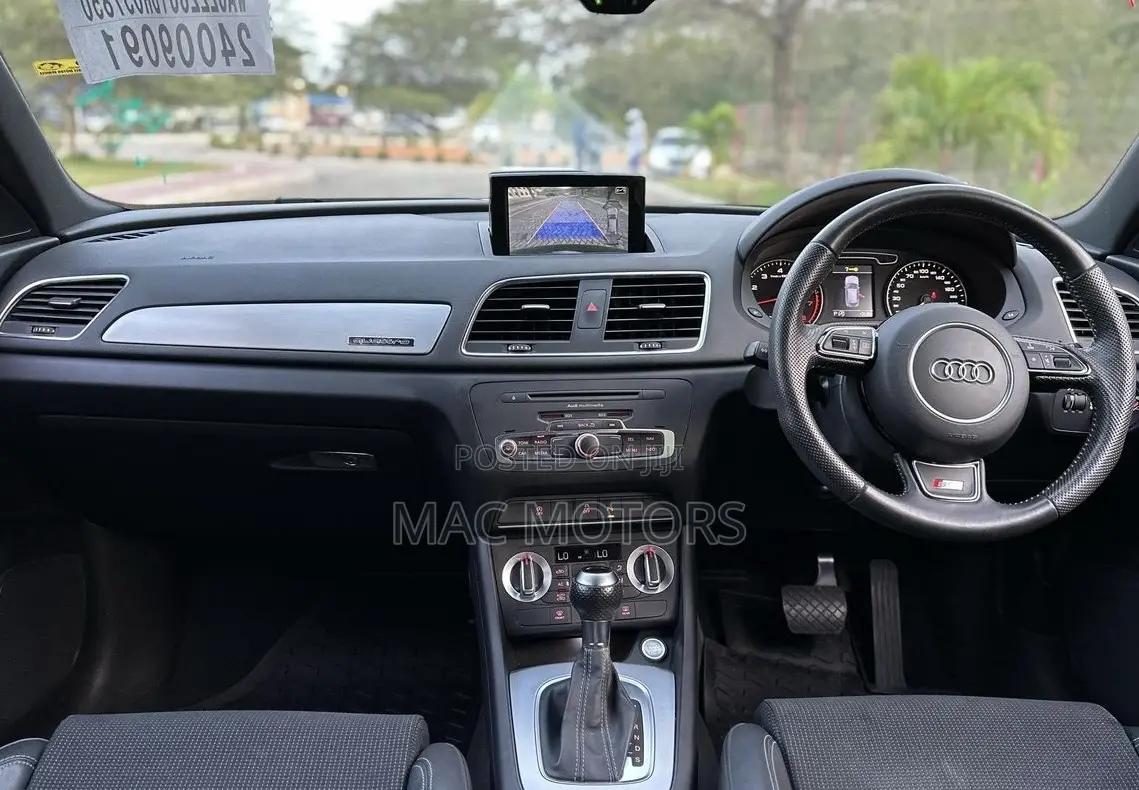 Audi Q3 2013 Black