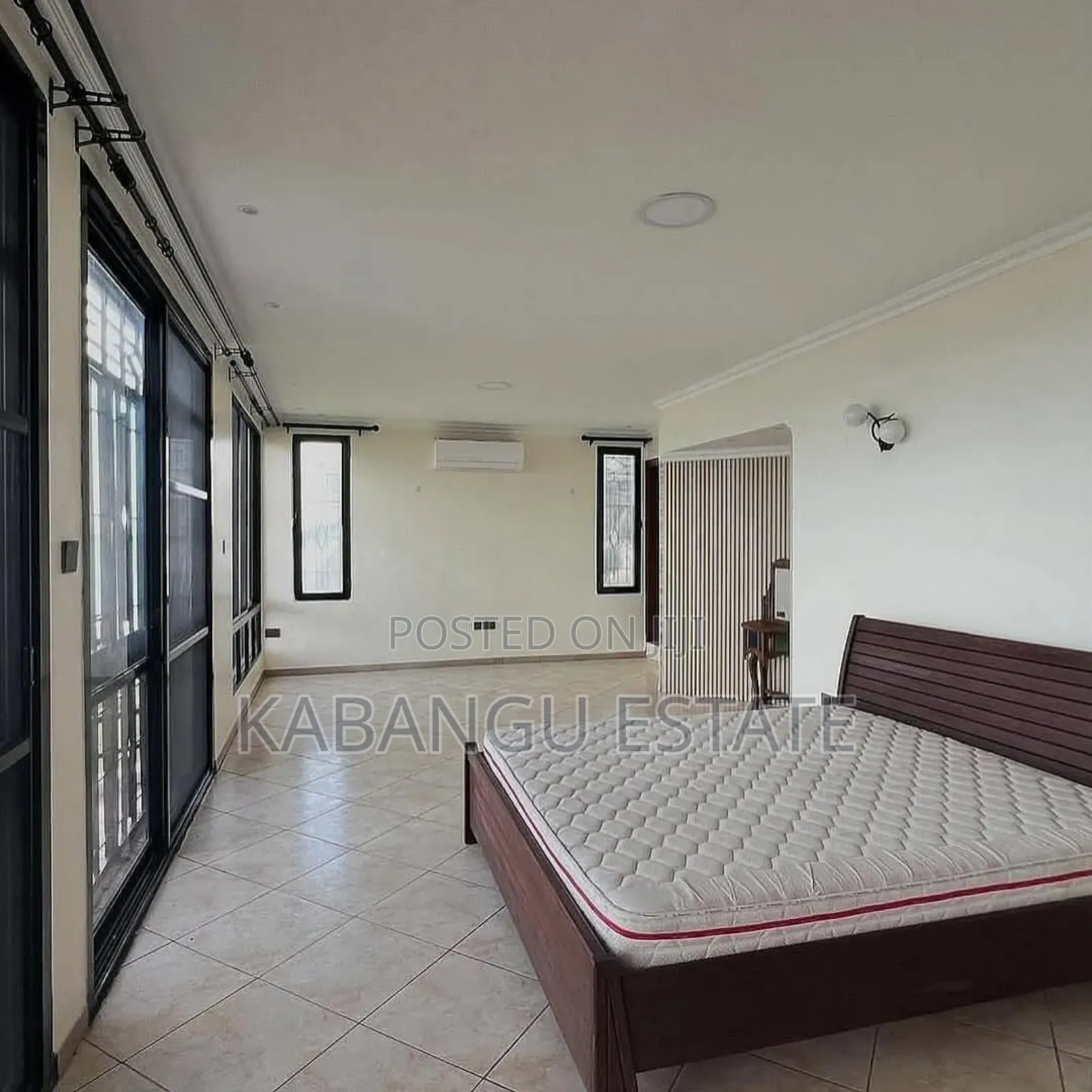 Furnished 4bdrm Villa in Kawebeach for rent
