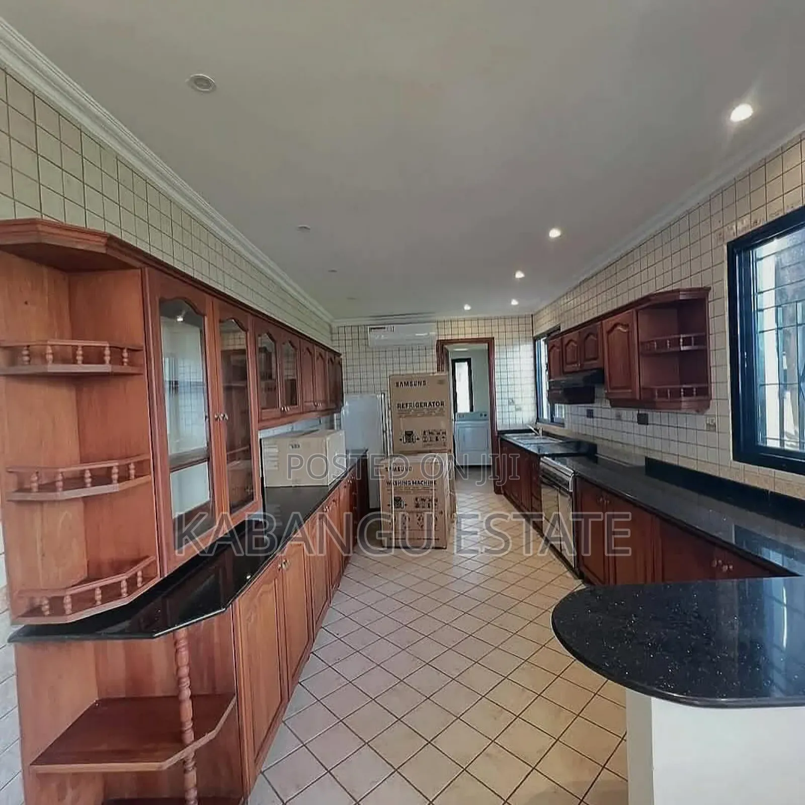 Furnished 4bdrm Villa in Kawebeach for rent