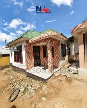 3bdrm House in Dalali Nick Mwanza, Nyakato for sale