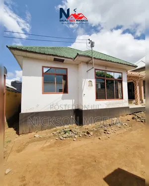 3bdrm House in Dalali Nick Mwanza, Nyakato for sale