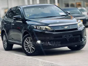 Toyota Harrier 2.0 2015 Black