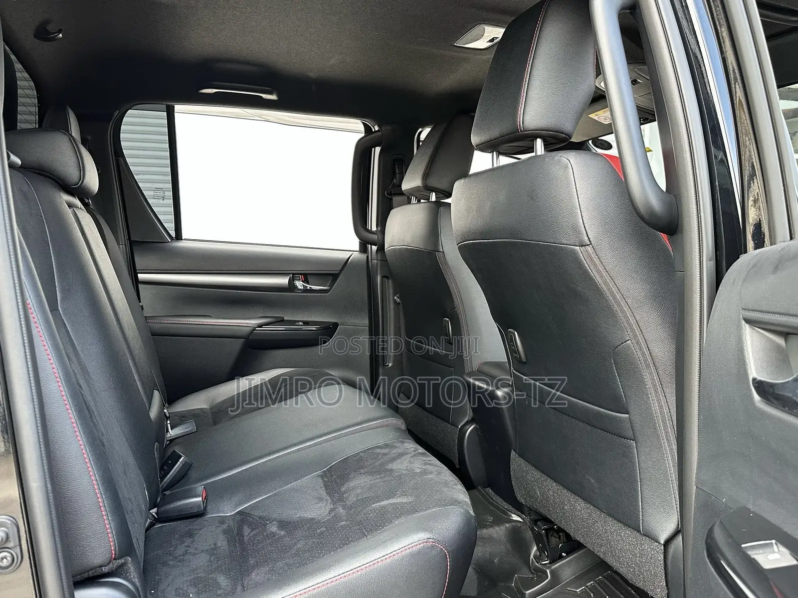 New Toyota Hilux 2024 Black