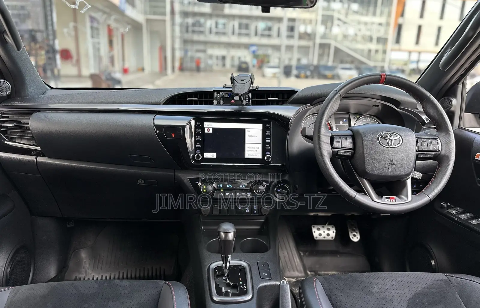 New Toyota Hilux 2024 Black
