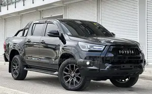 New Toyota Hilux 2024 Black
