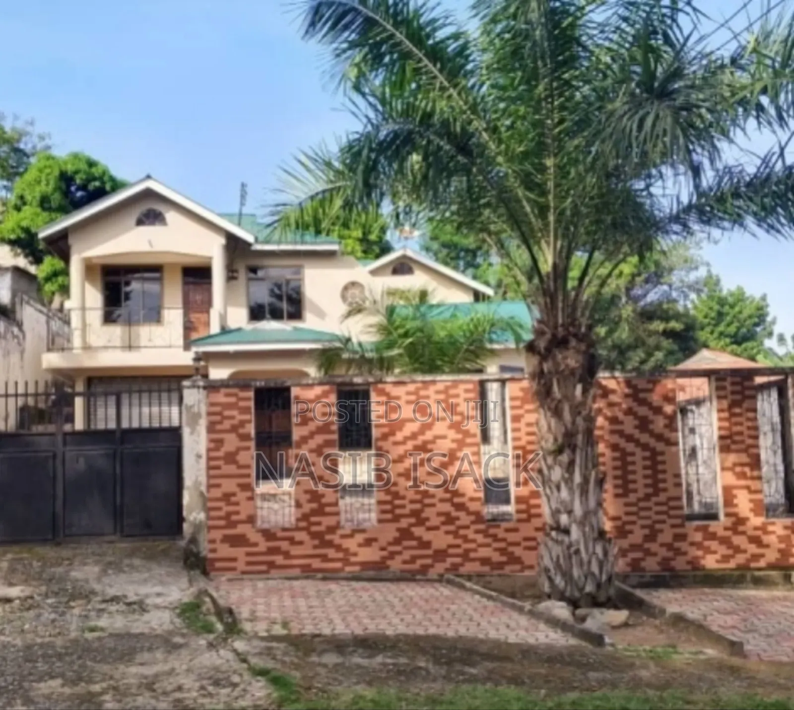 Furnished 6bdrm House in Bwiru, Kirumba for sale