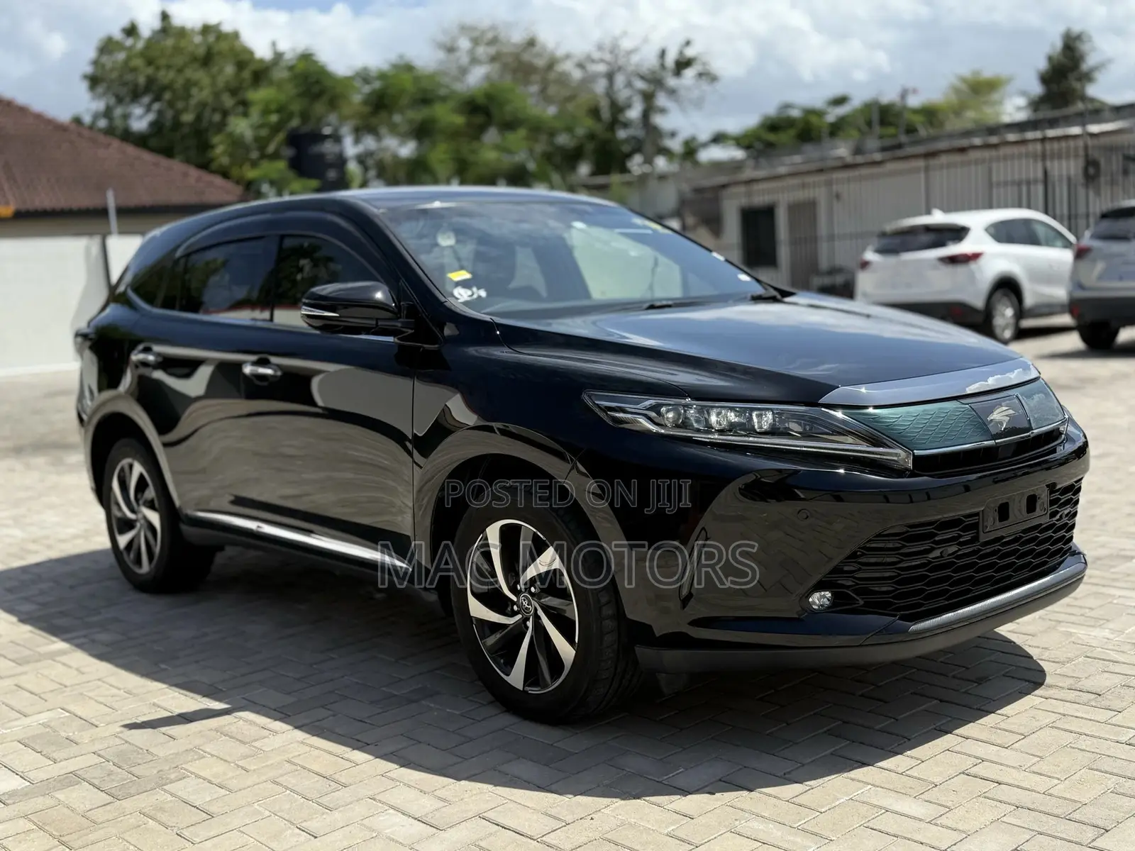 Toyota Harrier 2018 Black