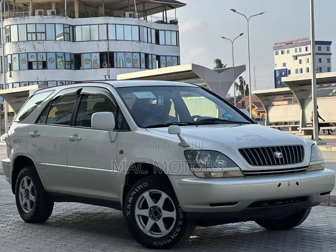 Toyota Harrier 2.2 16V 4WD 2001 White