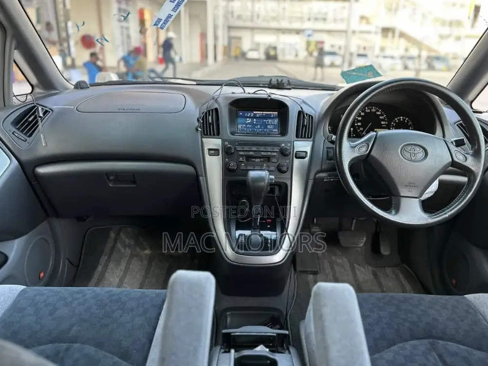 Toyota Harrier 2.2 16V 4WD 2001 White