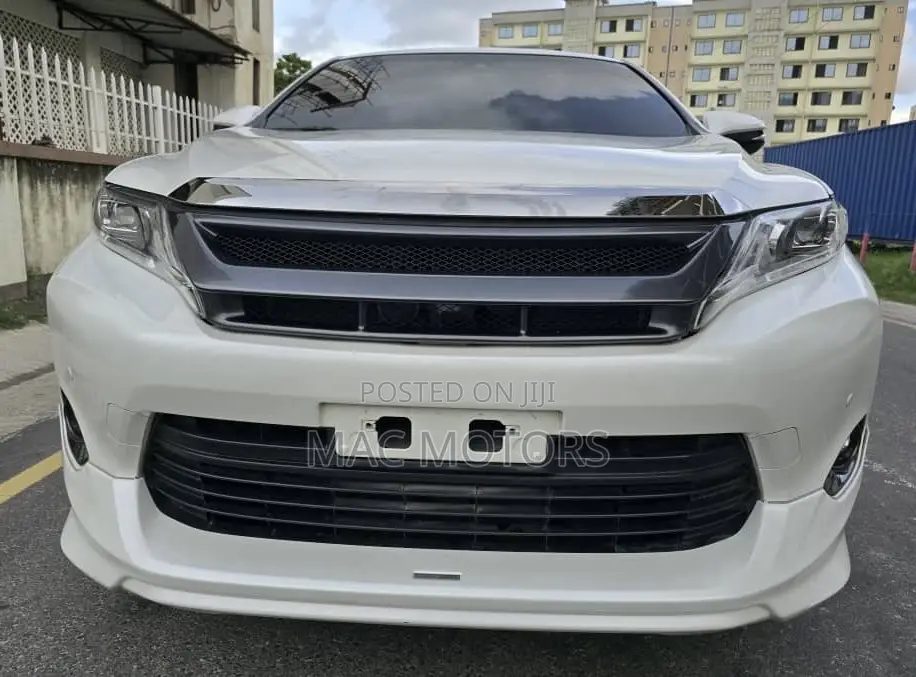 Toyota Harrier 2.0 4WD 2016 White