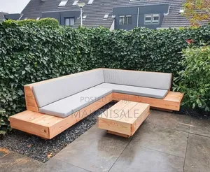 Sofa Nzuri Sana Mbao Na Cushion Zake