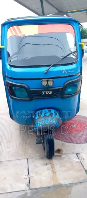 TVS Apache 180 RTR 2022 Blue