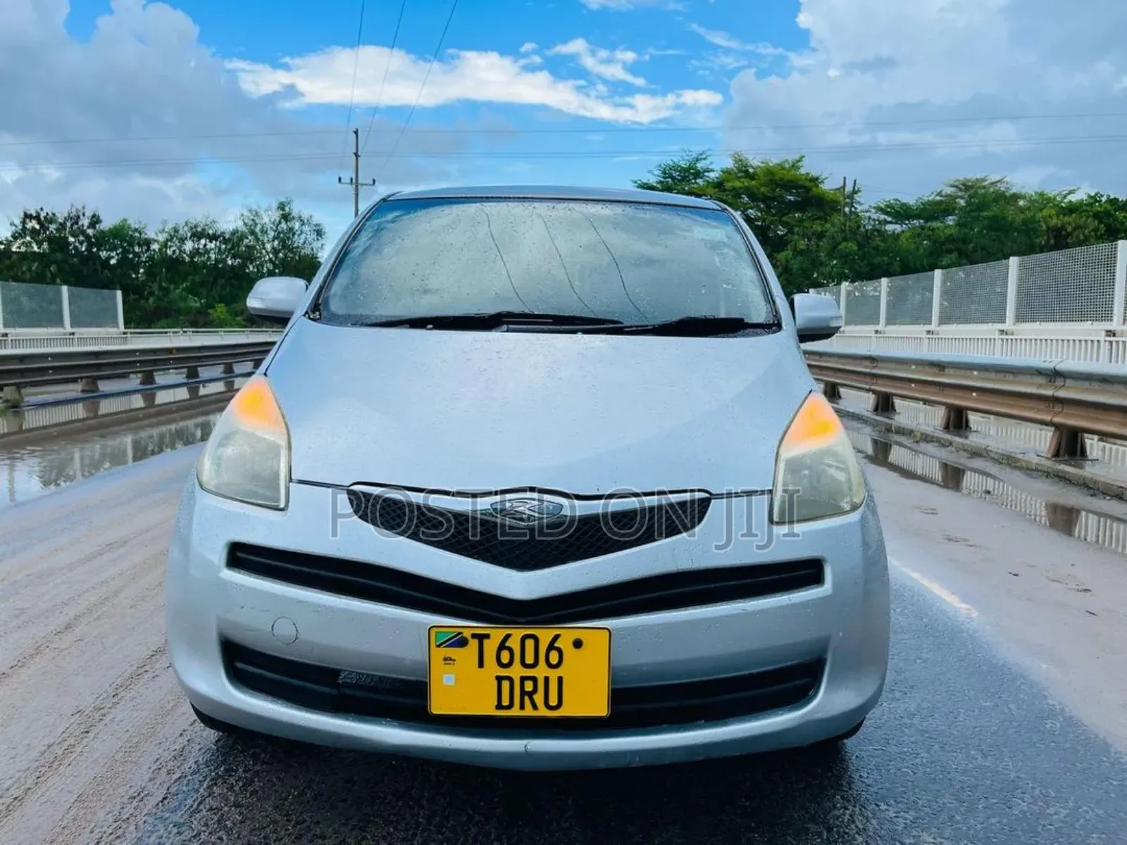 Toyota Ractis 2006 Silver
