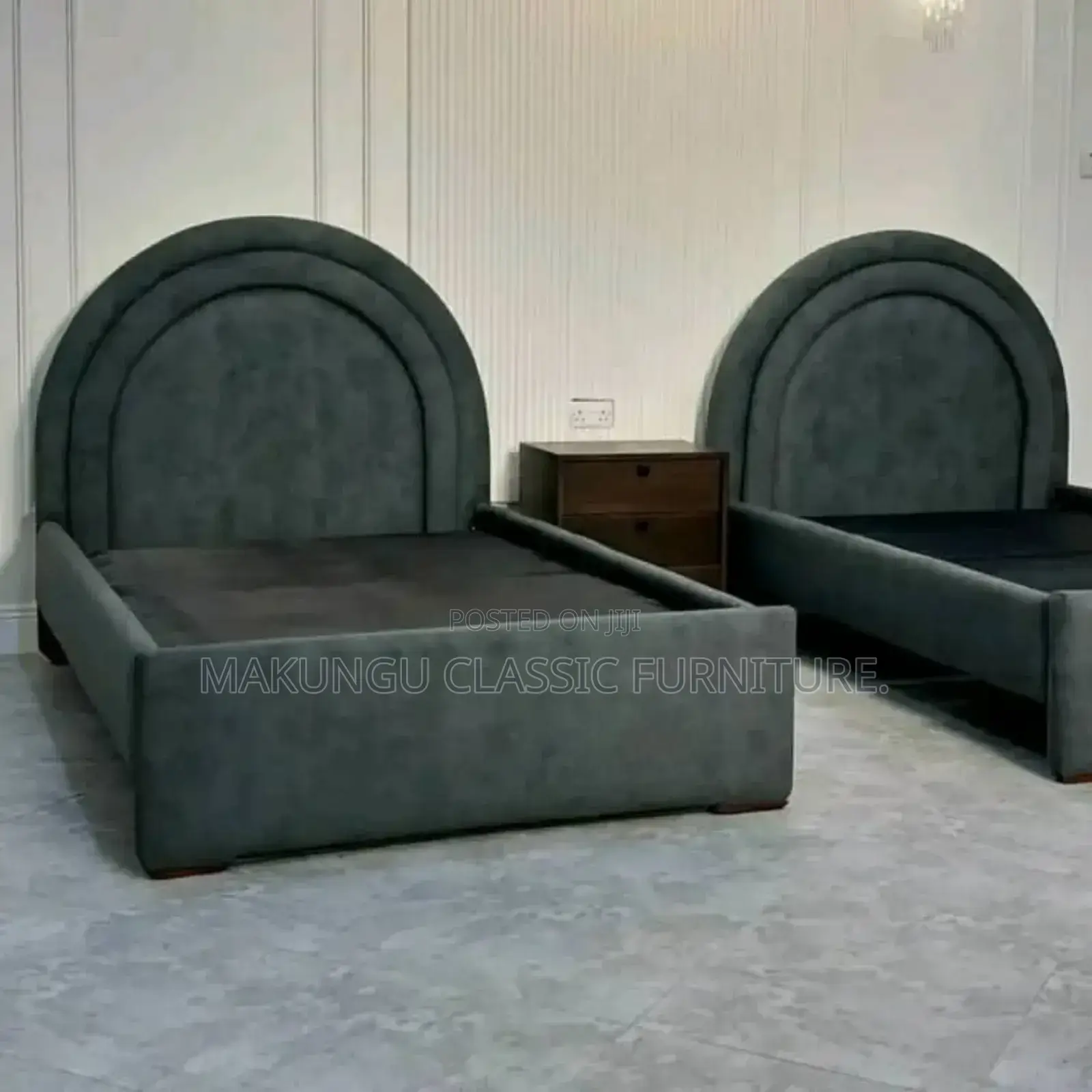Bedsofa Classic Sana Ukubwa Wake Ni 5/6