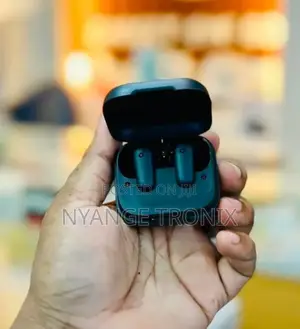 Earbuds
• Soundcore R50i Nc