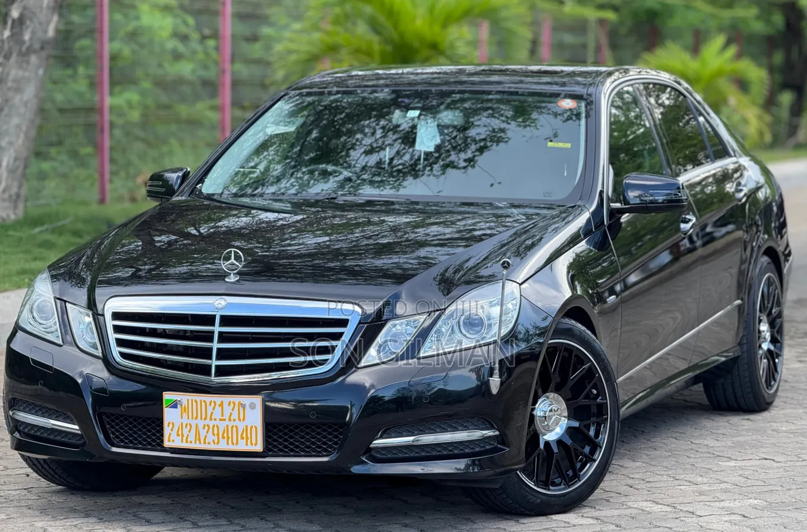 Mercedes-Benz E350 2010 Black