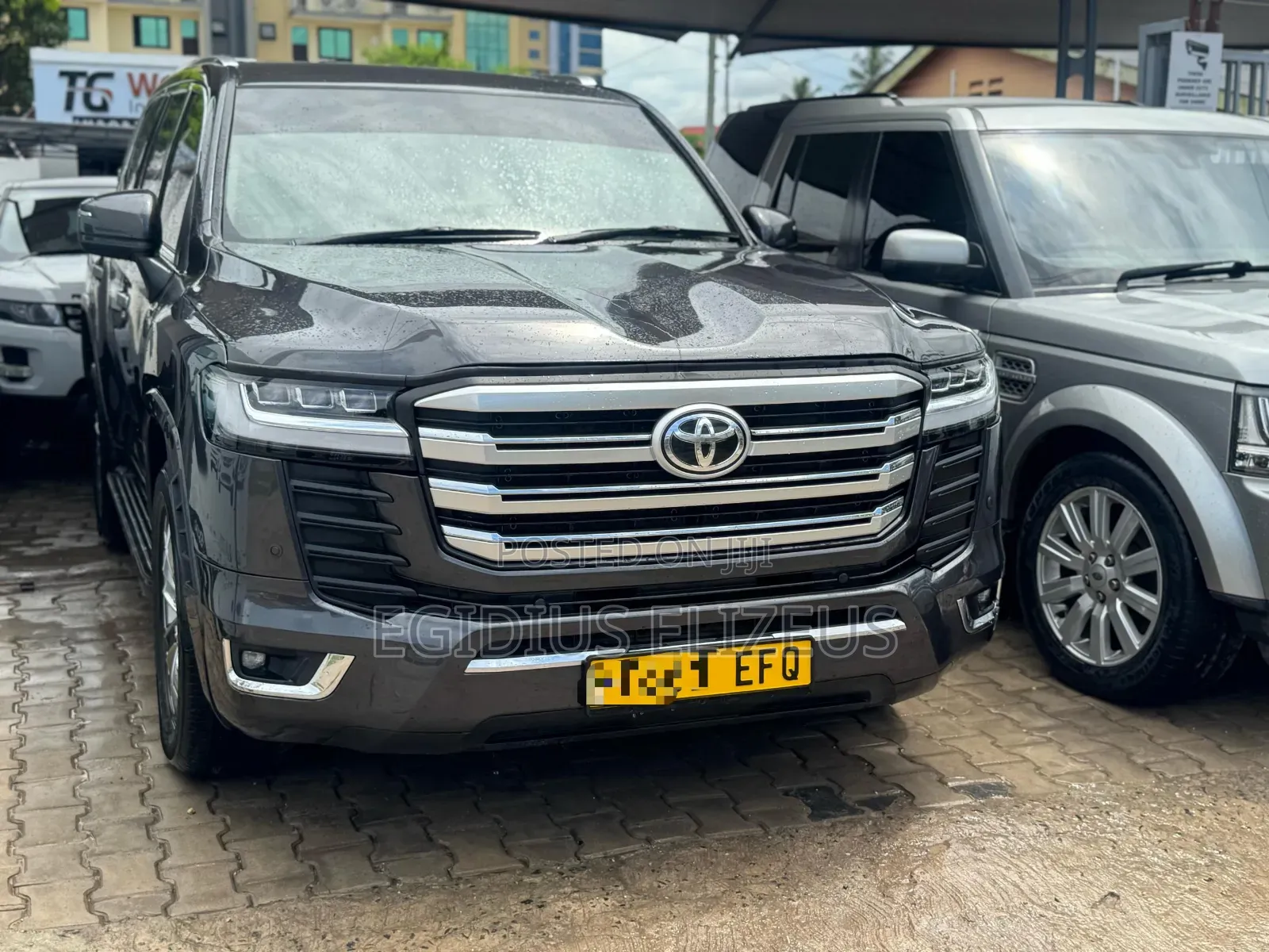 Toyota Land Cruiser 2011 Gray