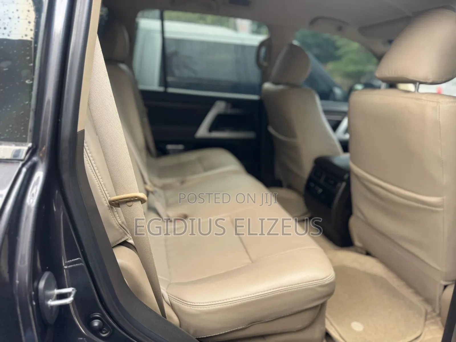 Toyota Land Cruiser 2011 Gray