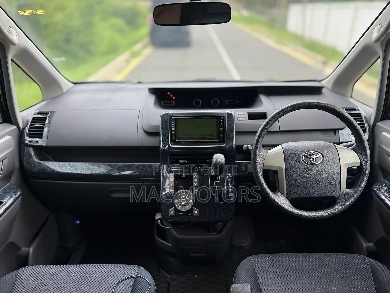Toyota Voxy 2008 Black