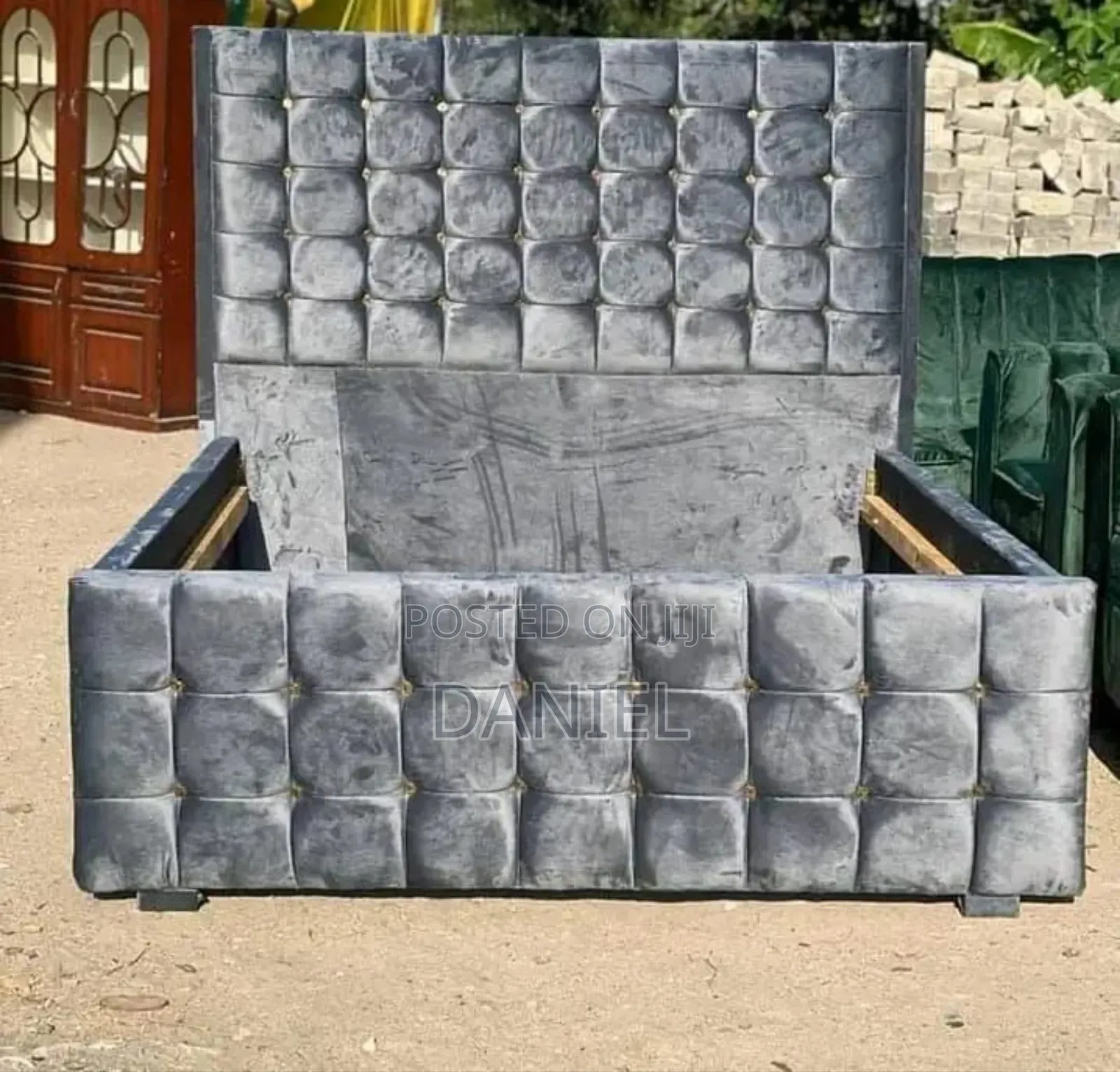 Bedsofa Za 5*6 Rangi Tofauti Tofauti