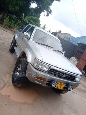 Toyota Hilux 2002 Silver