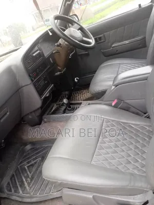 Toyota Hilux 2002 Silver
