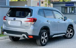 Subaru Forester 2019 Silver
