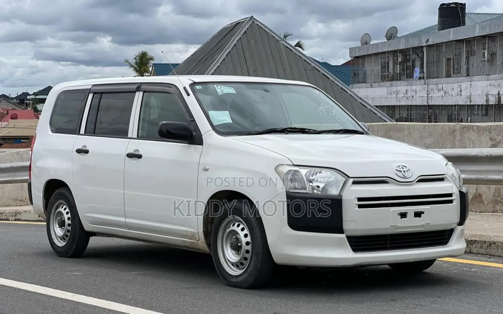 Toyota Probox 2014 White