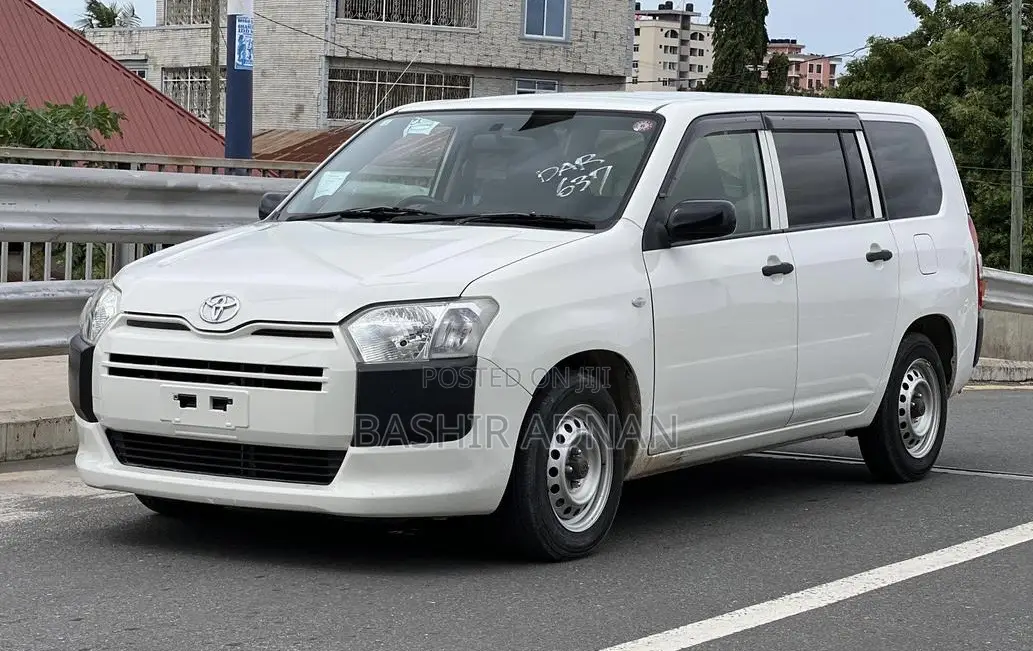 Toyota Probox 2014 White