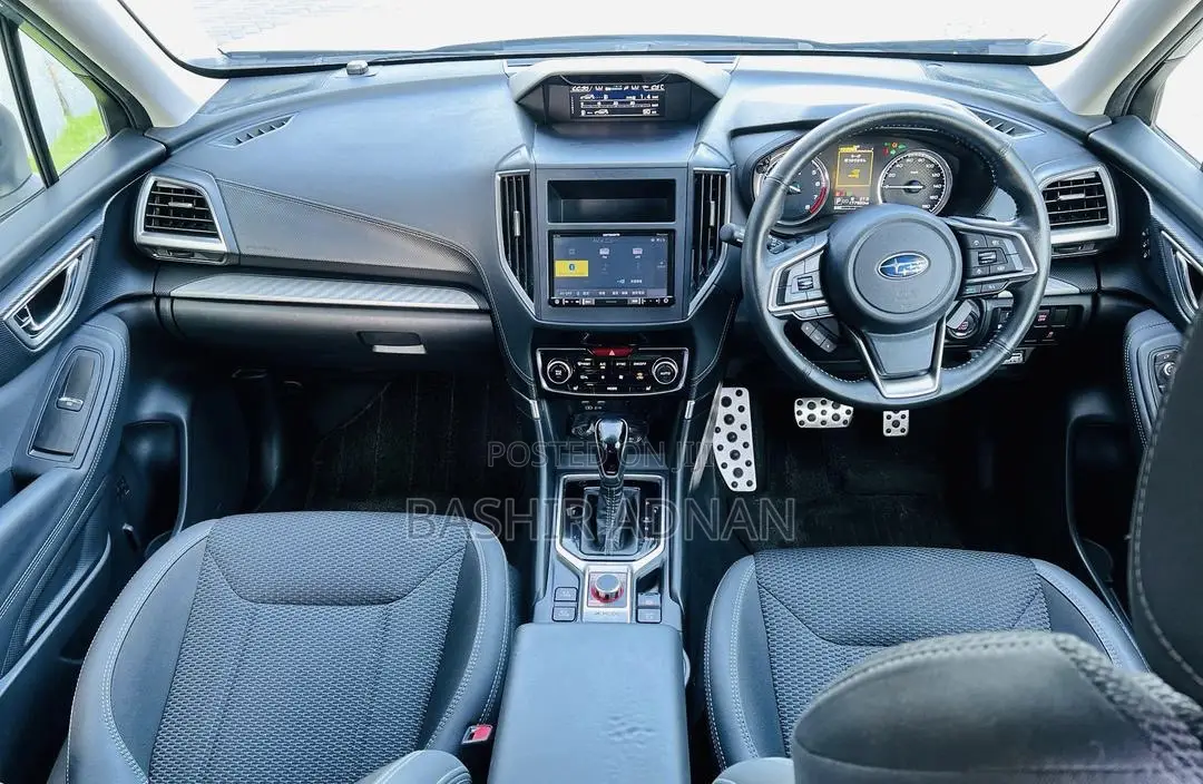 Subaru Forester 2019 Silver